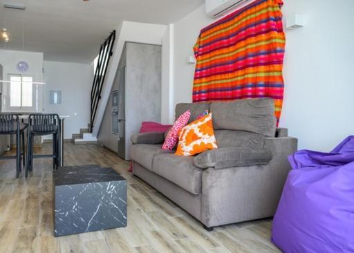 Newly Renovated 2 Bedroom Beachfront House Sitio de Calahonda エクステリア 写真